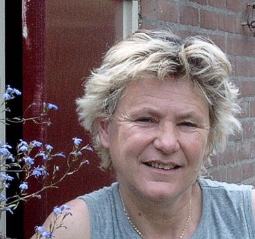 Thea van Oostrom